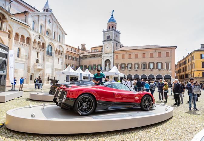 Motor Valley Fest Esposizioni, passerelle e convegni 