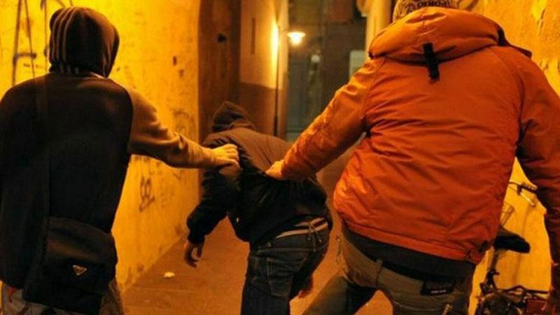 Cresce l’allarme baby gang a Pisa: i reati dei minorenni salgono del 7% – I dati