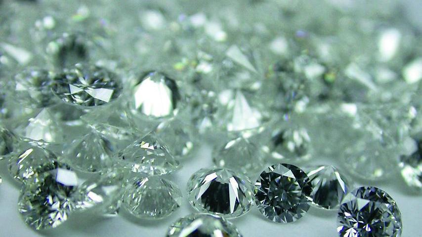 Livorno, il diamante vale metà del prezzo: banca condannata a risarcire il cliente