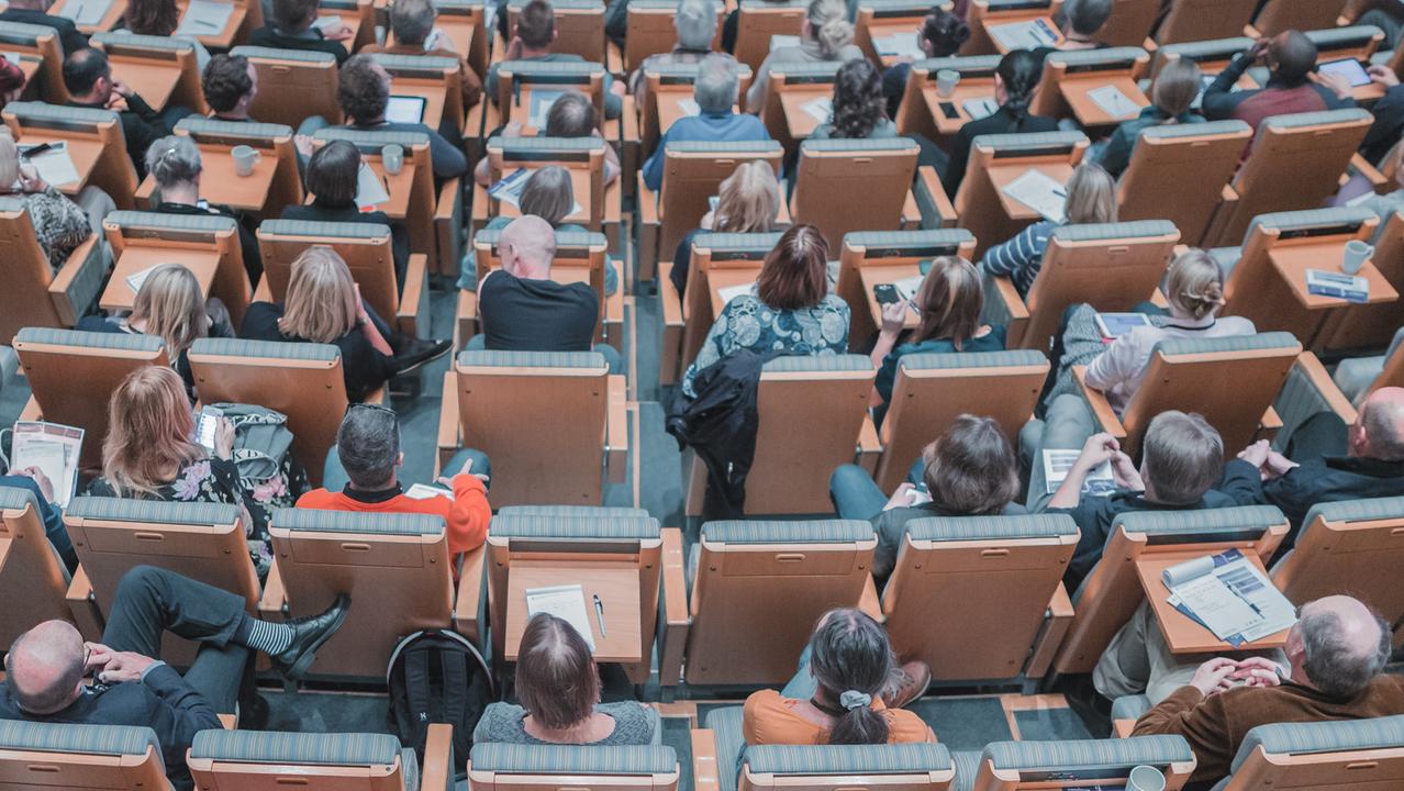 Curriculum vitae aggiornato e una ricerca personalizzata