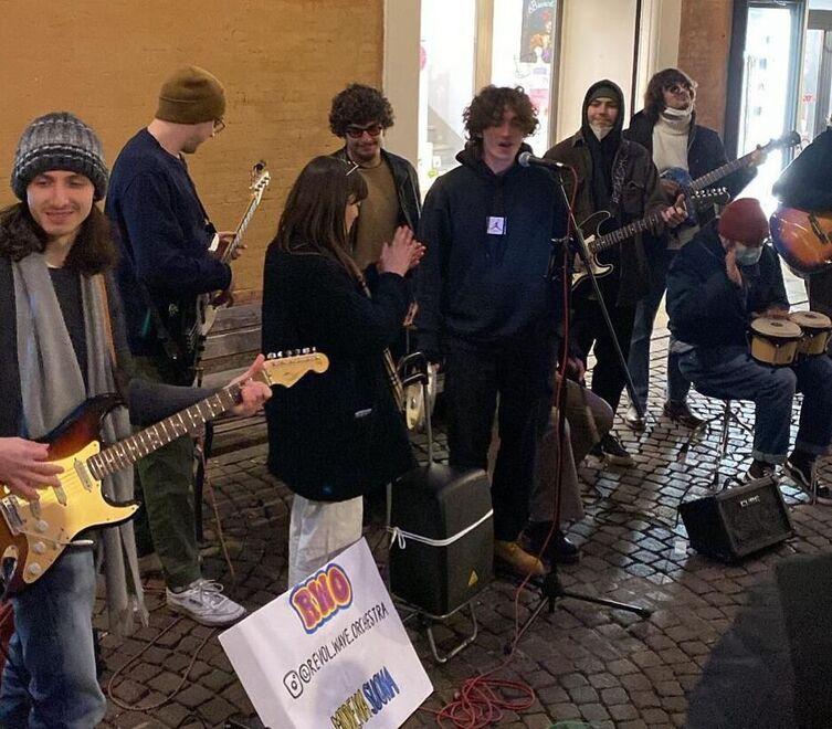 Modena Revol Wave Orchestra Nuovo live alla Tenda per il Collettivo musicale 