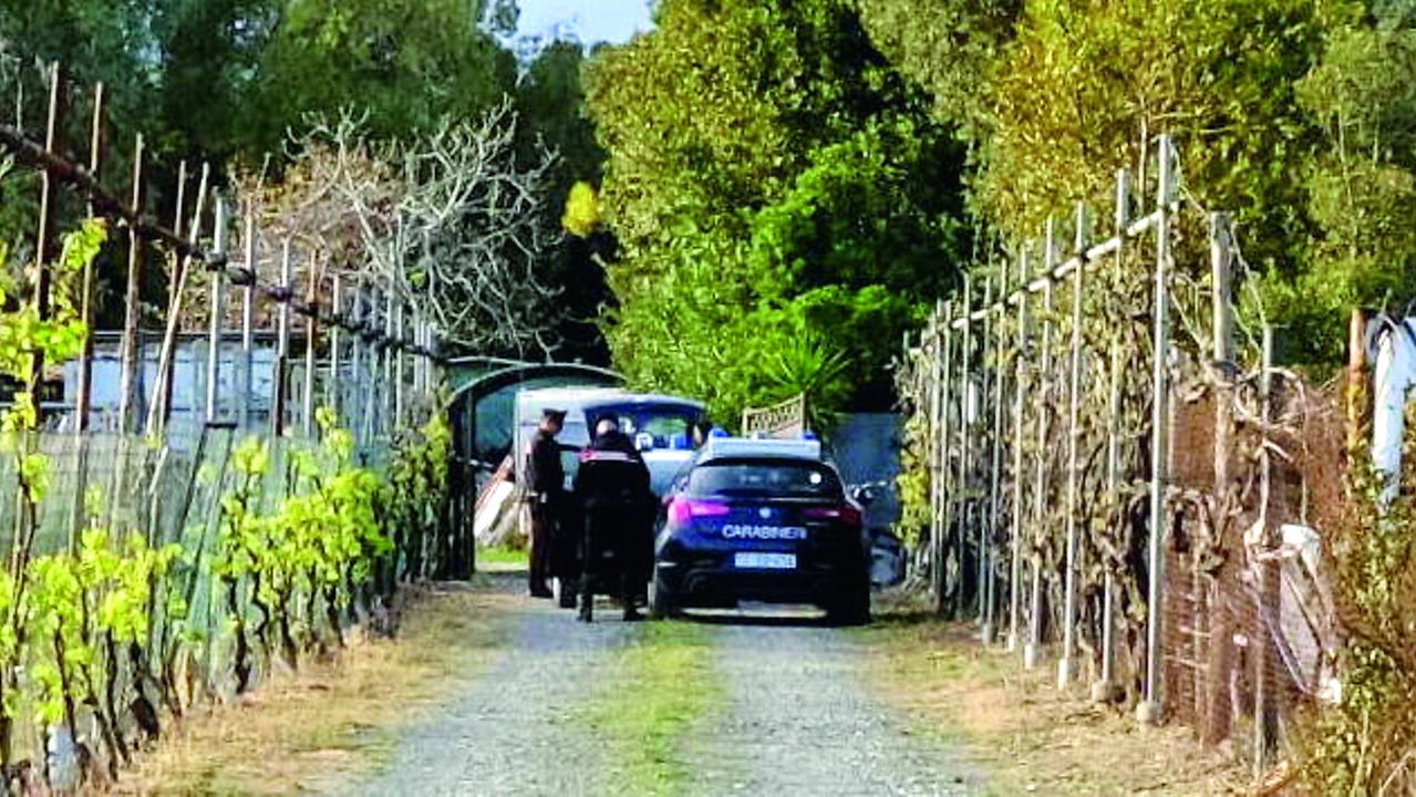 Omicidio a Vada, erano in due: qualcuno ha aiutato il killer a fuggire. La contesa della vittima con la ex moglie per i figli