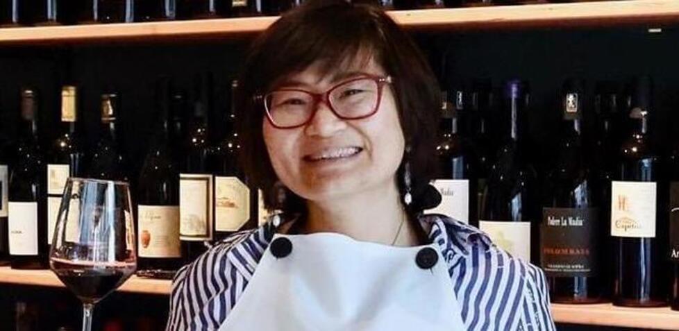 «Qui ho realizzato un sogno dopo l’inferno», un’enoteca di successo per il riscatto di Hu
