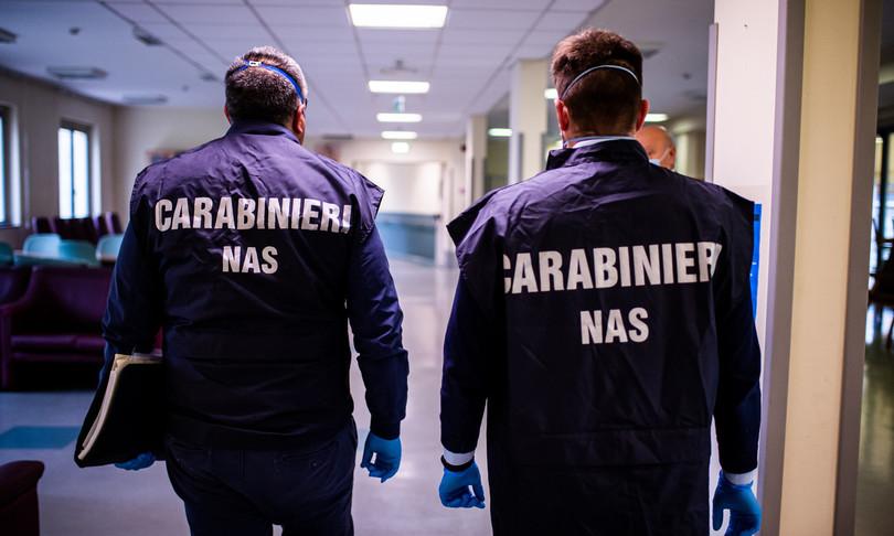 Due carabinieri del Nas (foto d'archivio)