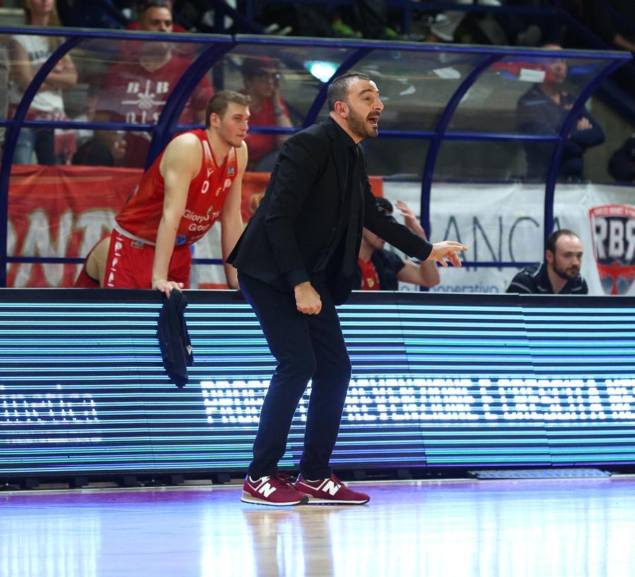 Coach Angella vede bene Pielle e Libertas. «Possono andare entrambe in A2»