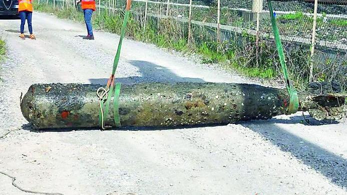 Recuperato il siluro trovato nel porto di Livorno: adesso sarà smaltito
