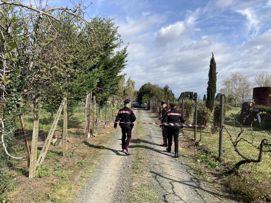 Omicidio di Vada, l’ombra della ’ndrangheta dietro a fughe e condanne: dove può essere il presunto killer in fuga