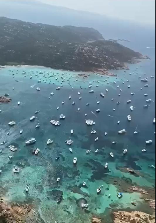 
	L'invasione estiva delle barche nell'arcipelago di La Maddalena

