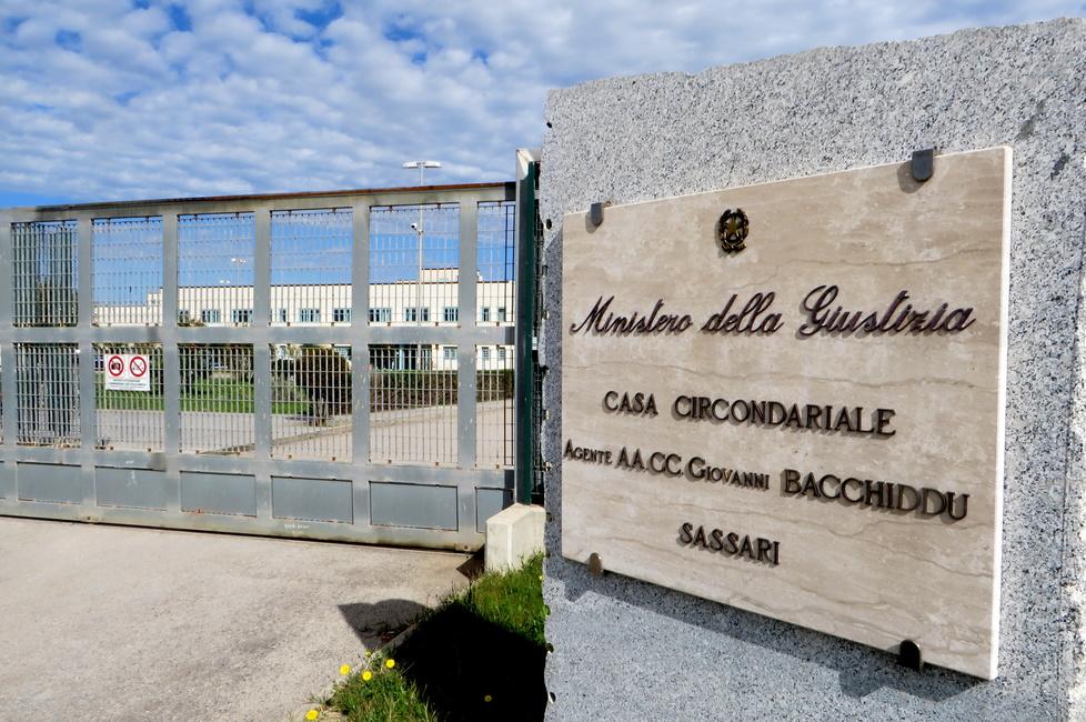 Sassari, il rapinatore dell’ottico resta in carcere 