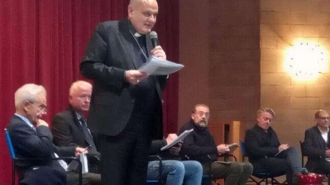 Ferrara, l’arcivescovo “spegne”le trivelle: «Prudenza per un mare fragile»