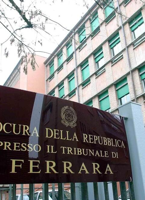 Ferrara, il dramma di un ragazzino abusato da un pedofilo