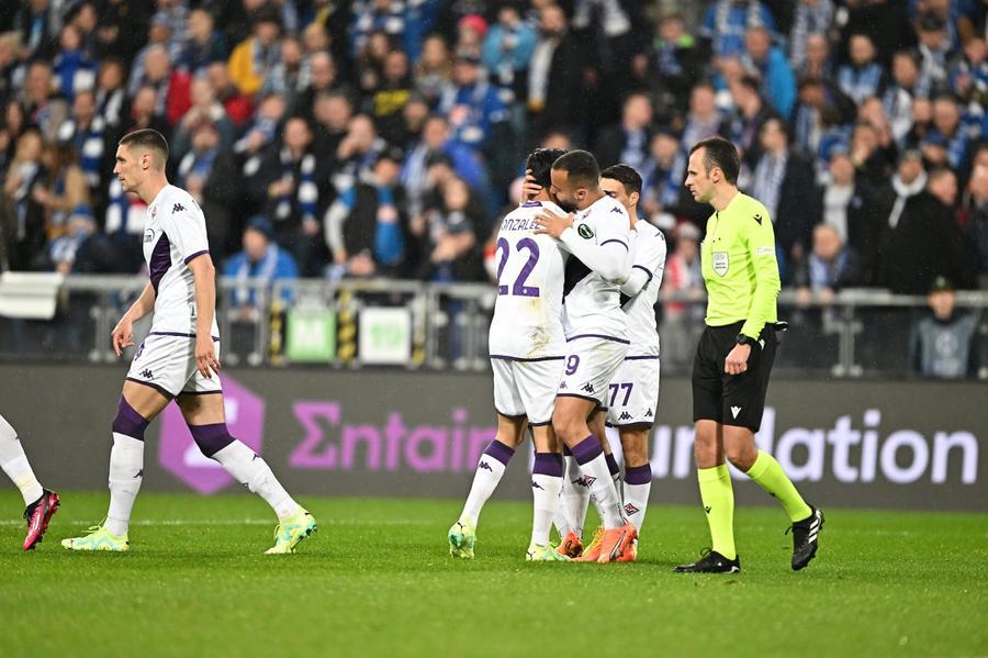 Lech Poznan-Fiorentina, 1-4: Cabral fa subito il re, poi Gonzalez, Bonaventura e Ikoné spadroneggiano