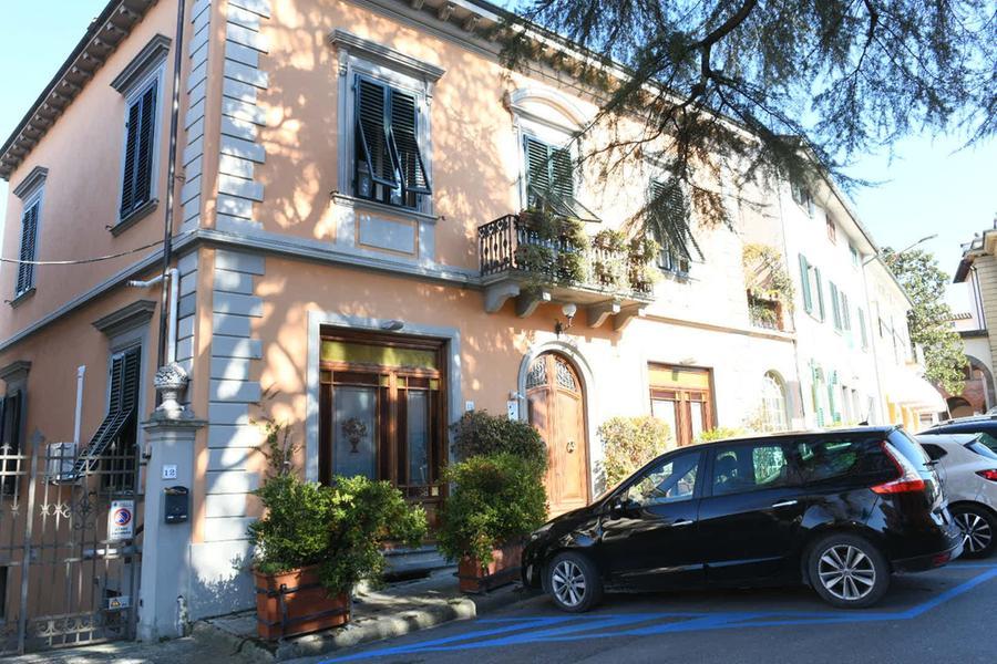 Rapina in casa di un’anziana, denunciati cinque ragazzini
