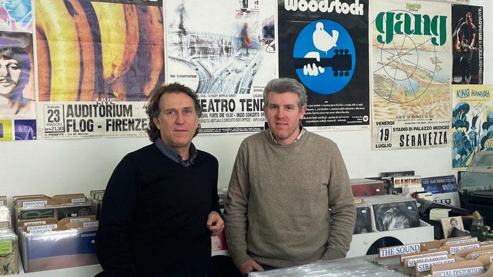 L’ultimo negozio di dischi in Versilia: «Felici di resistere»
