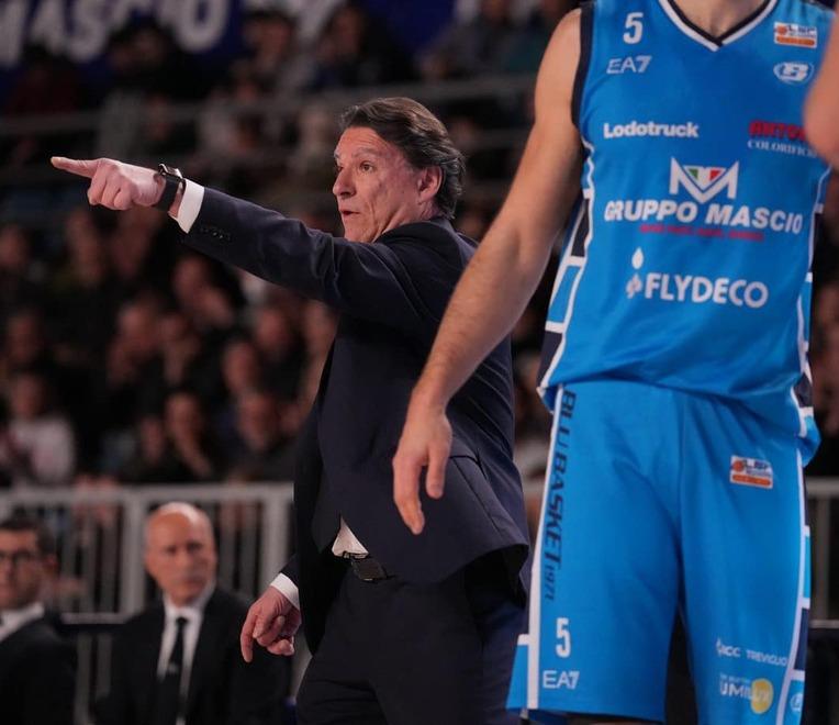 Al PalaCarrara  la Treviglio di Finelli: «Pistoia ha il miglior duo di stranieri»