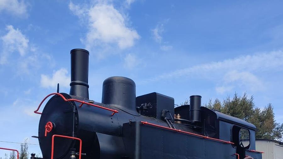 Mandas, restaurata la locomotiva Trexenta fabbricata dalla Breda