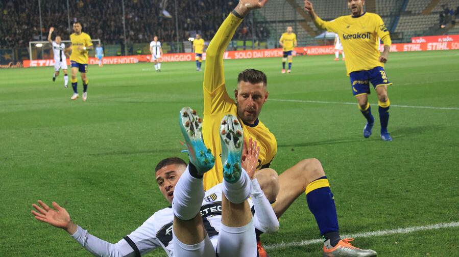 Modena-Parma. Tesser: «Ottima prova Questo è lo spirito giusto per arrivare a salvarci»