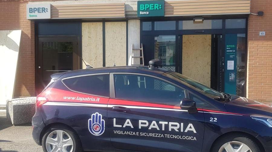 Campogalliano, assalto al bancomat con due esplosioni