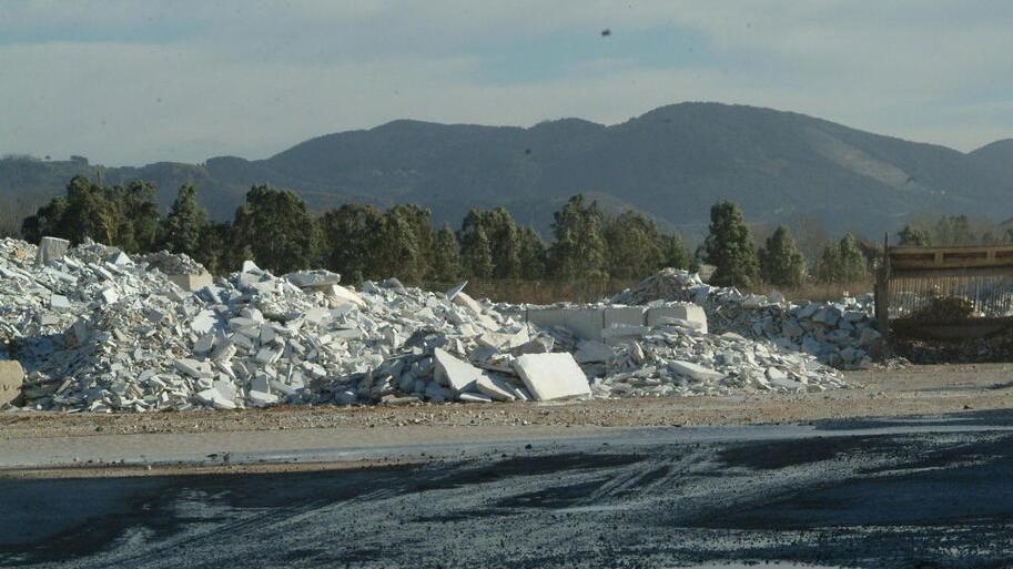L’ex cava del Brentino (foto d’archivio)