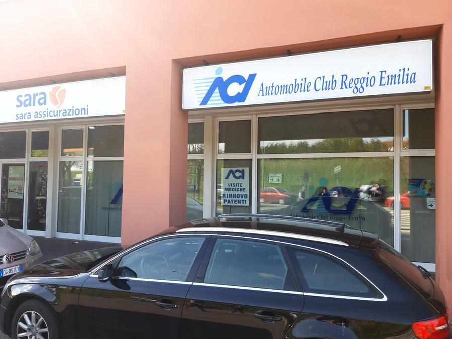 Soldi e targhe rubati dall’ufficio Aci di Guastalla
