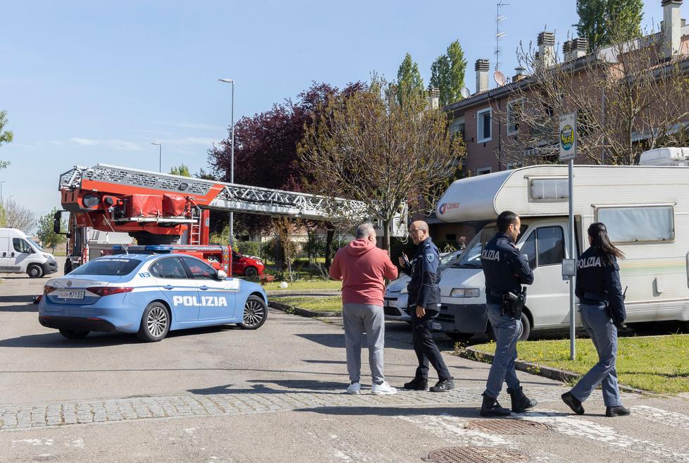 Ganaceto Tetto a fuoco: residenti salvi 