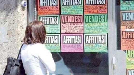 Lucca, uno sfratto al giorno. Il sindacato: «Il peggio deve ancora venire»
