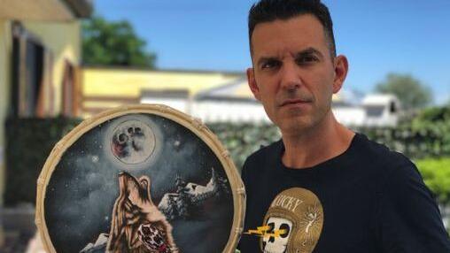 L’ex manager livornese diventato sciamano alle Canarie: «Ci sono tanti ciarlatani in questo campo, quel che conta è l’intento»