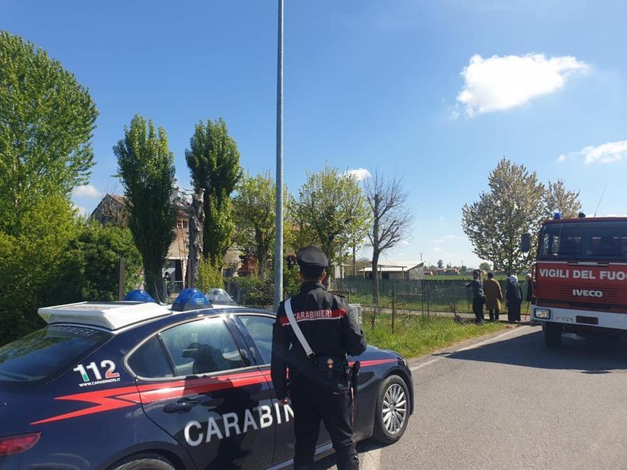 Incendio in abitazione: famiglia evacuata