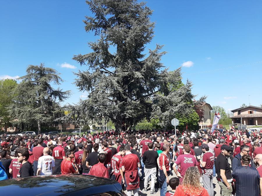 Reggiana in B, grande festa a Cavazzoli con i tifosi e la squadra