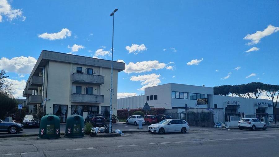 Prato, marito e moglie accoltellati nel loro ristorante