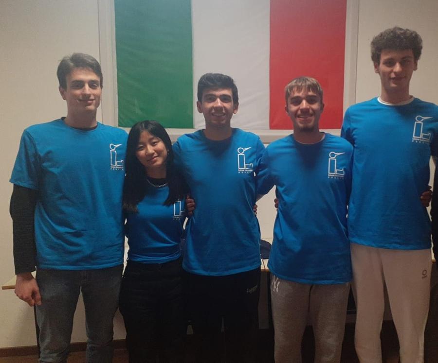 Pescia, liceo Lorenzini primo ai campionati italiani di fisica