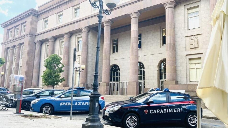 Naufragio, la Procura ha aperto un’inchiesta: indagano carabinieri e capitaneria 