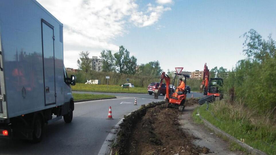 Caduti di Kindu, l’illuminazione per una rotatoria in sicurezza