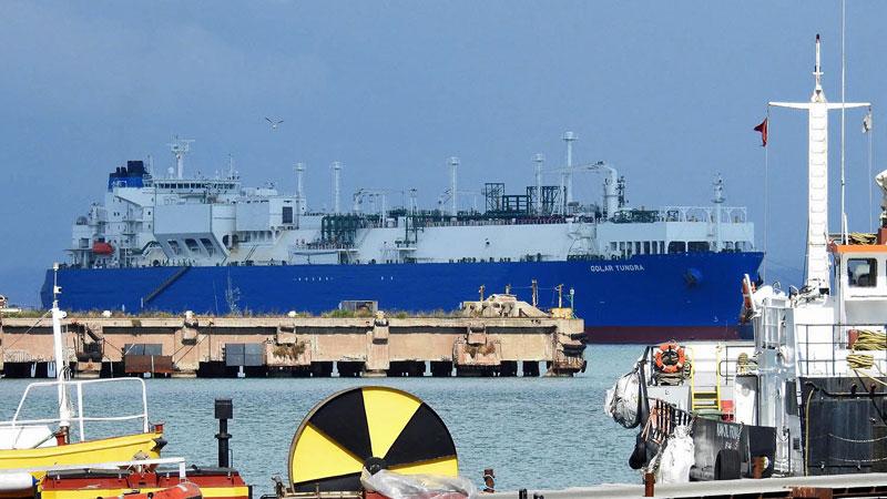 Golar, scatta il conto alla rovescia: il primo gas sarà garantito da Eni