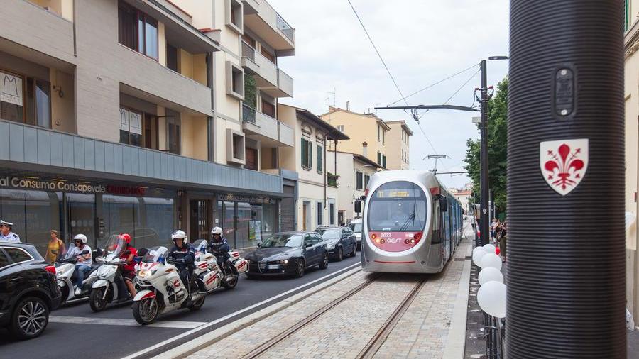 Tramvia sotto il centro a Firenze, Nardella dice no all’ipotesi di Giani: “Abbiamo altre priorità”