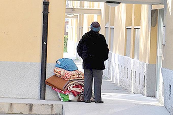 Sos sfratti, una pensionata di Pisa: «Ho pagato l’affitto per tutta la vita, a 67 anni rischio di finire per strada»