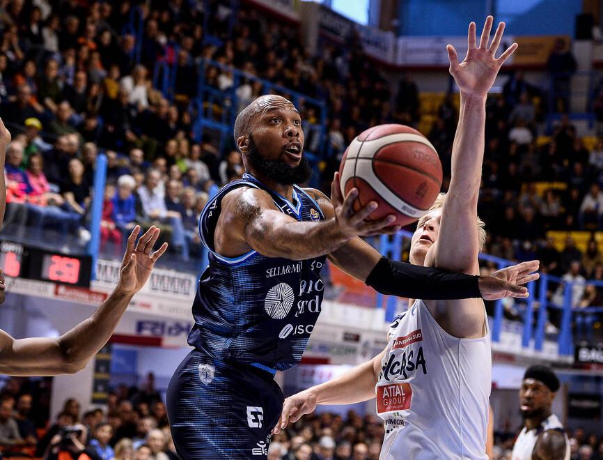 Dinamo serve un segnale