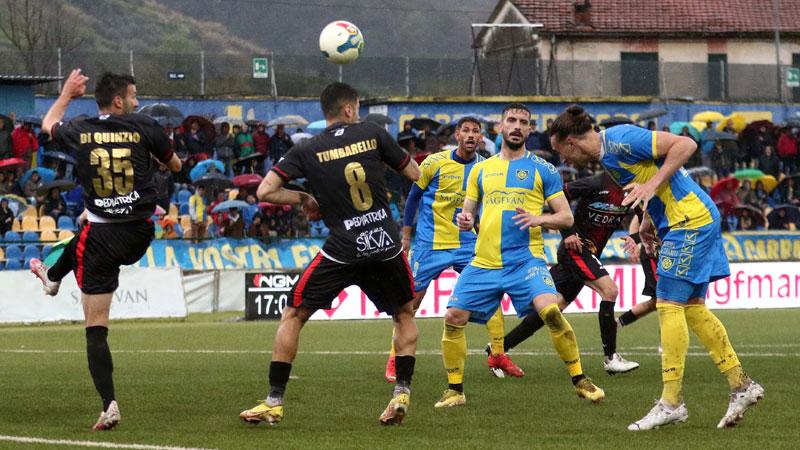 Azzurri Castigliani suona la carica. «A Pesaro per strappare i tre punti»
