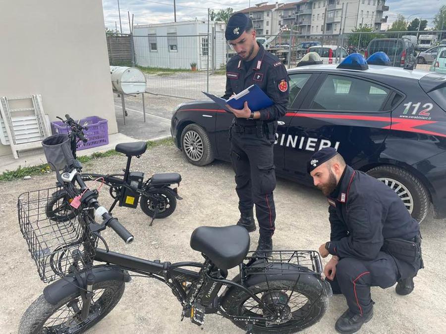 Prato, bici elettriche “truccate”: viaggiavano anche a 99 km/h