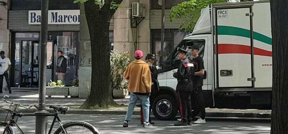 Ennesima rissa in zona stazione: «Chiediamo che arrivi l’esercito»