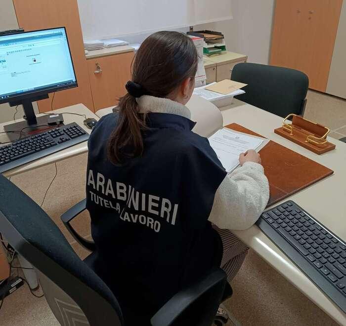 Ferrara, la stangata al commerciante