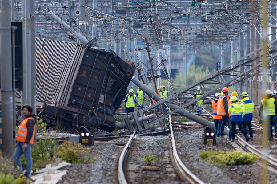 
	Firenze, il treno merci sviato

