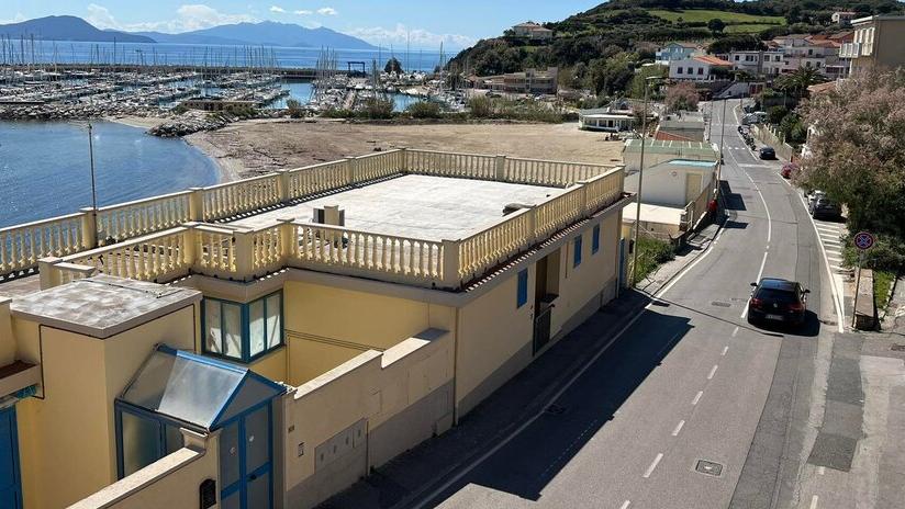 Senso unico, il Comune ha deciso ma a Salivoli restano tanti i dubbi