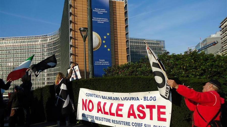 La Corte di giustizia Ue: applicare la Bolkestein e fare le gare delle spiagge