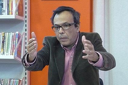 Gianni Olla Giornalista, critico cinematografico e' autore di saggi sul cinema italiano e sul suo rapporto con la letteratura