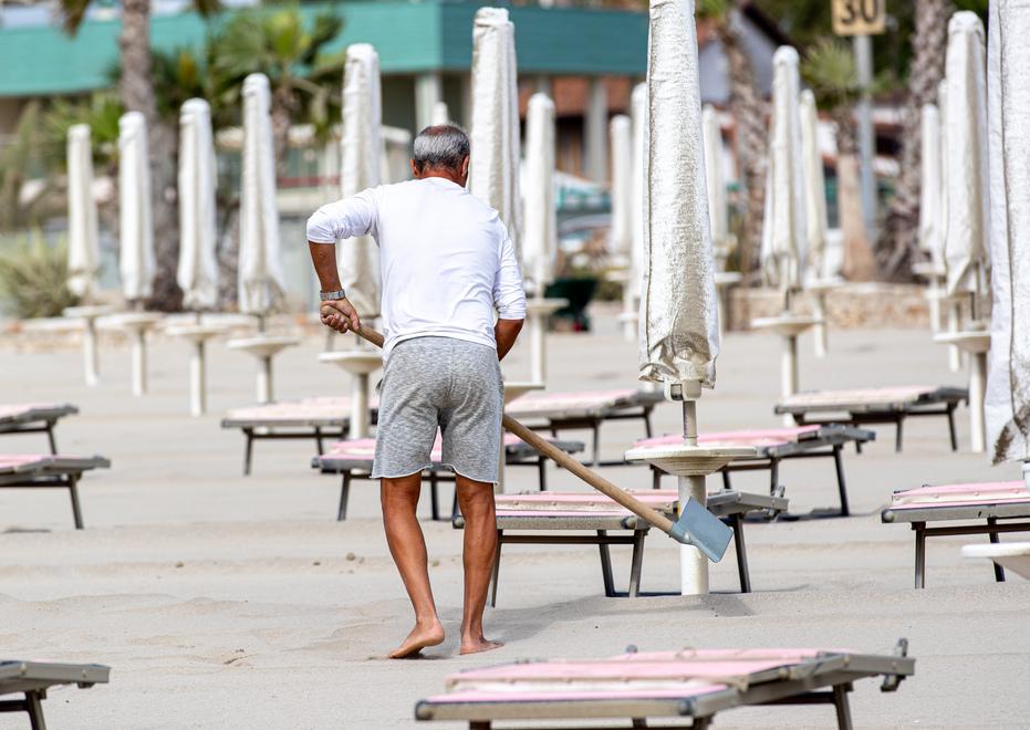 Balneari, la Ue stoppa le proroghe. I Lidi sperano nel criterio di scarsità