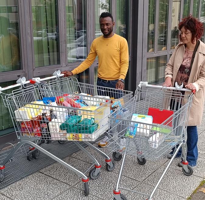 Differenziata a Modena. Hera tra gli scaffali «Così si riducono i volumi raccolti di indifferenziato» 
