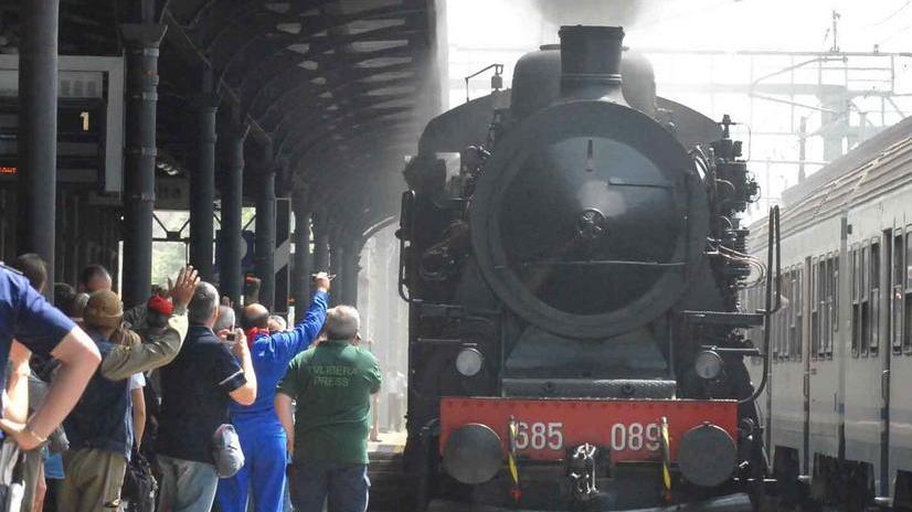 Pistoia, in gita sul treno storico a vapore
