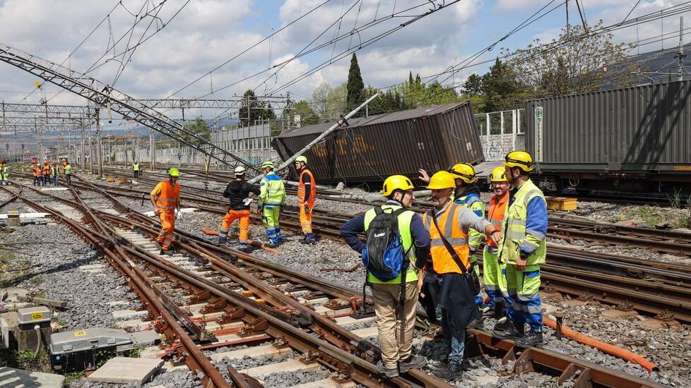 Treno merci deragliato, se si blocca Firenze si blocca l’Italia. Giani invoca il passante sotteraneo