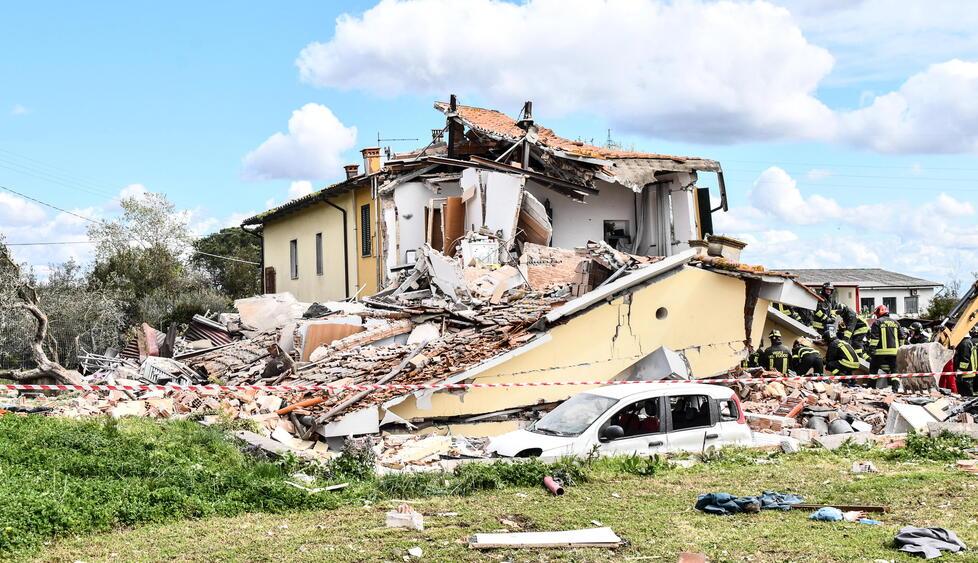 Muore nell’esplosione della casa di Montecarlo, l’addio commosso della comunità: «Siamo nel dolore»